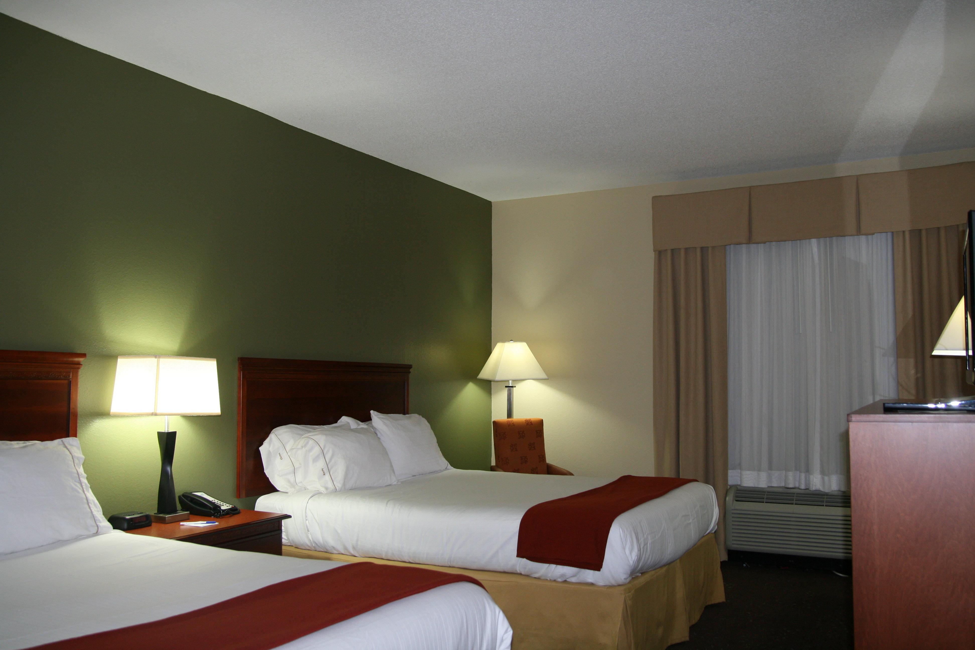 Holiday Inn Express And Suites Greenville Exterior photo